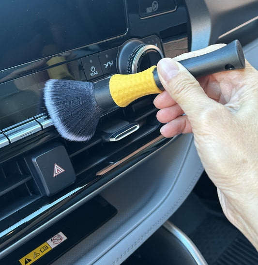 BUMBLE BEE DETAILING BRUSH SET